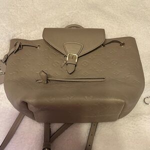 Louis Vuitton Elegant Beige Backpack